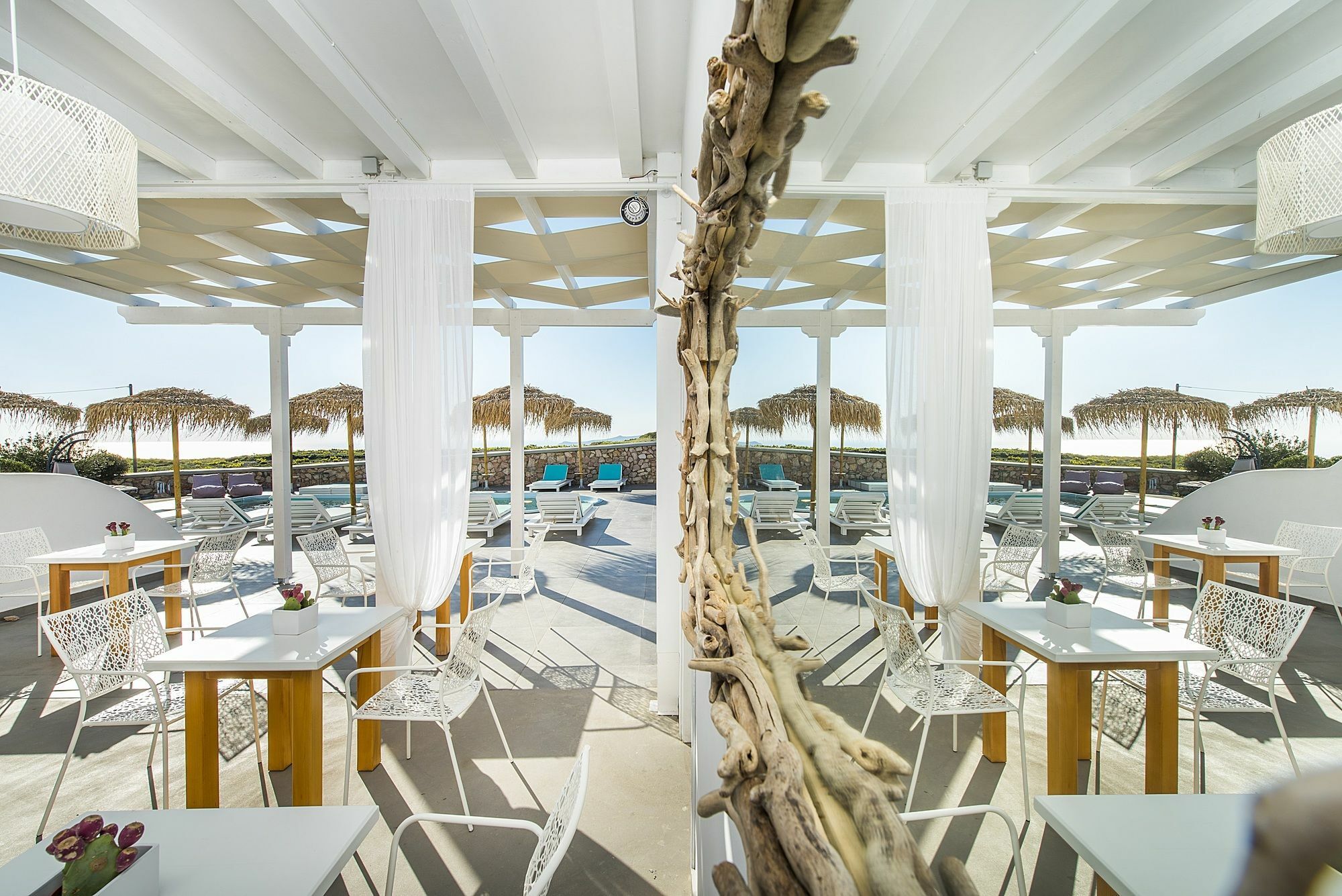 Impressive One Hotel Ormos Athinios Exterior foto